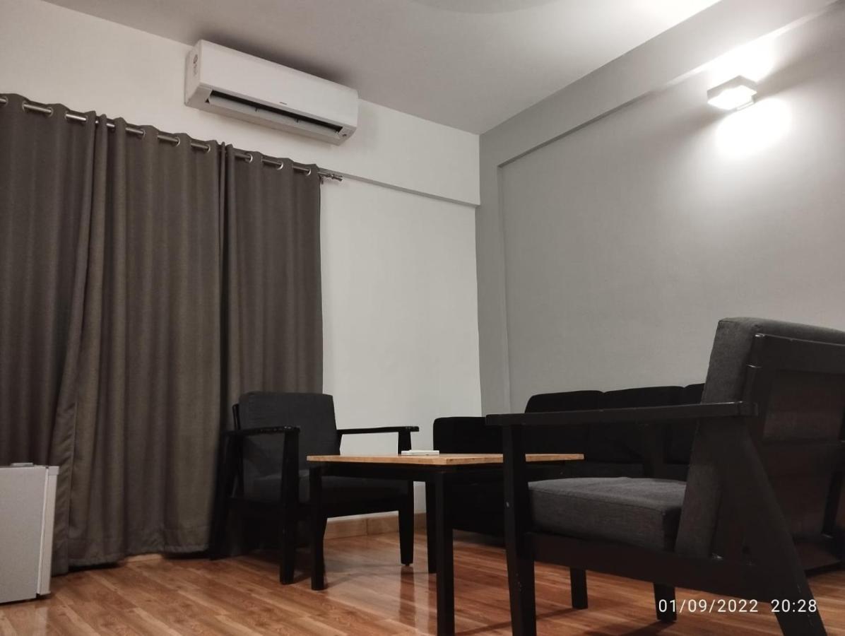 Upar Hotels Indiranagar バンガロール エクステリア 写真