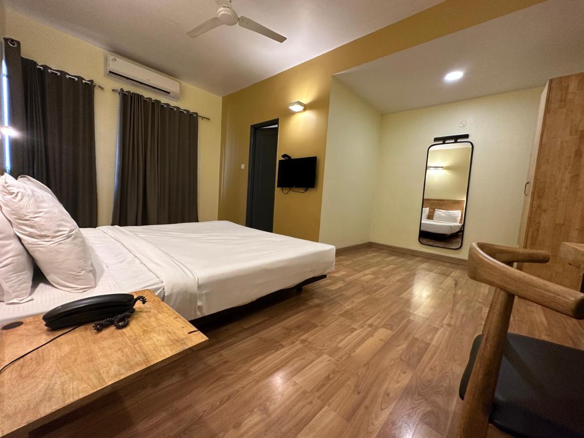 Upar Hotels Indiranagar バンガロール エクステリア 写真